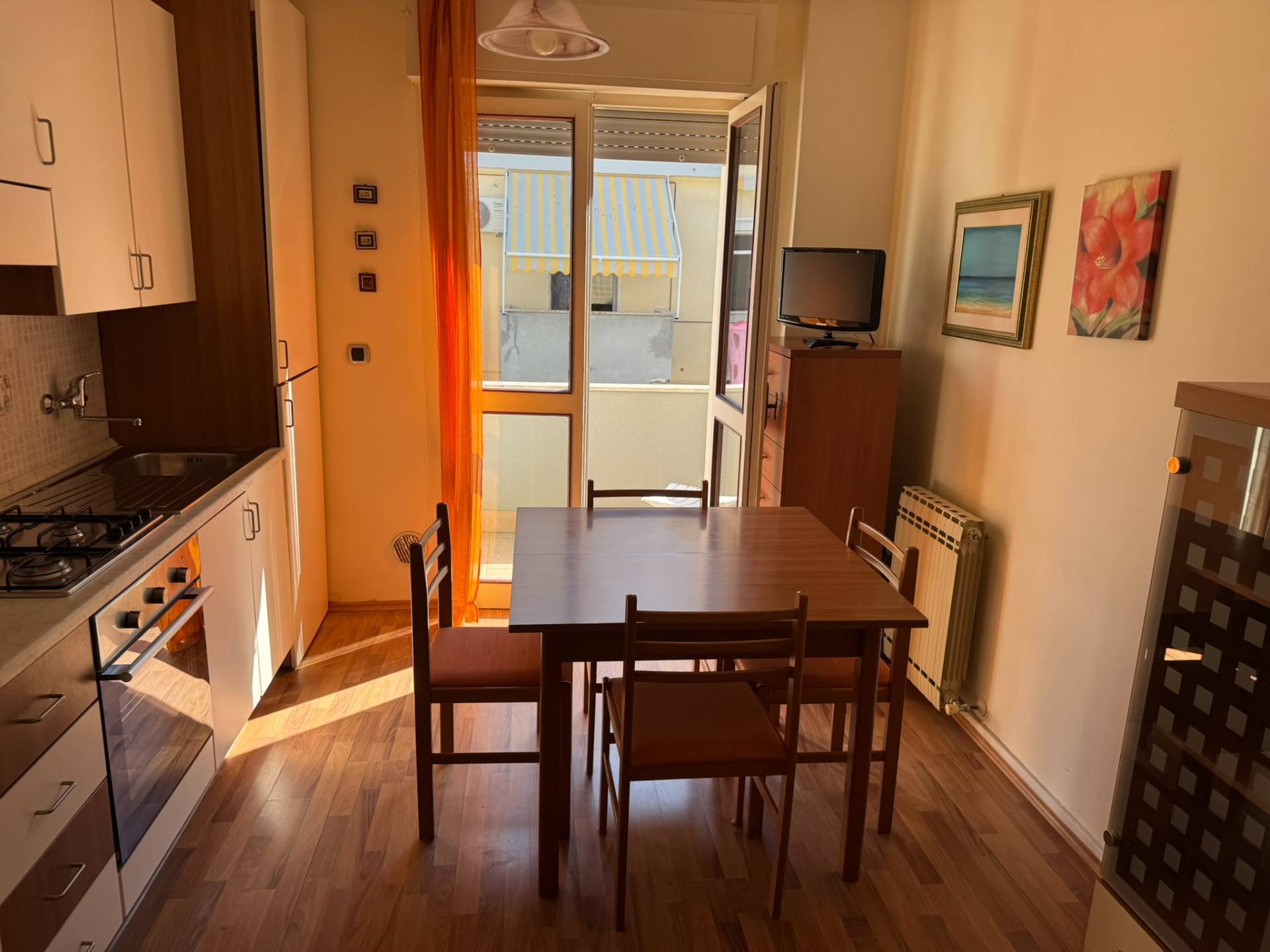 Appartamento in vendita a Alba Adriatica, Zona Mare