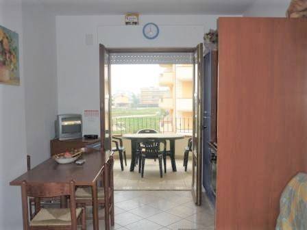 Appartamento in affitto a Alba Adriatica, Zona Mare