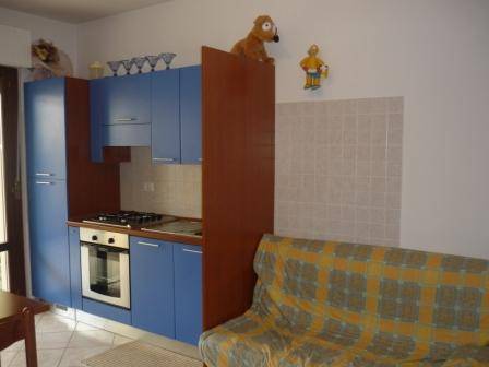 Appartamento in affitto a Alba Adriatica, Zona Mare