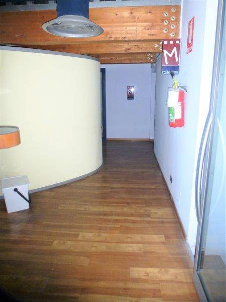 Locale commerciale in affitto a Giulianova