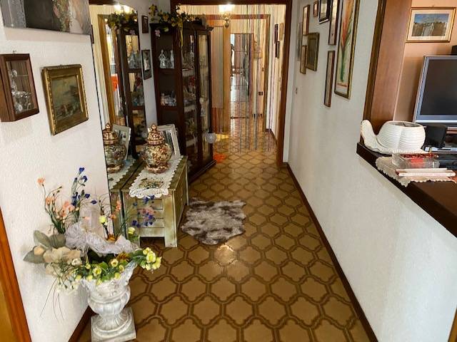 Appartamento in vendita a Sant'Omero, Garrufo