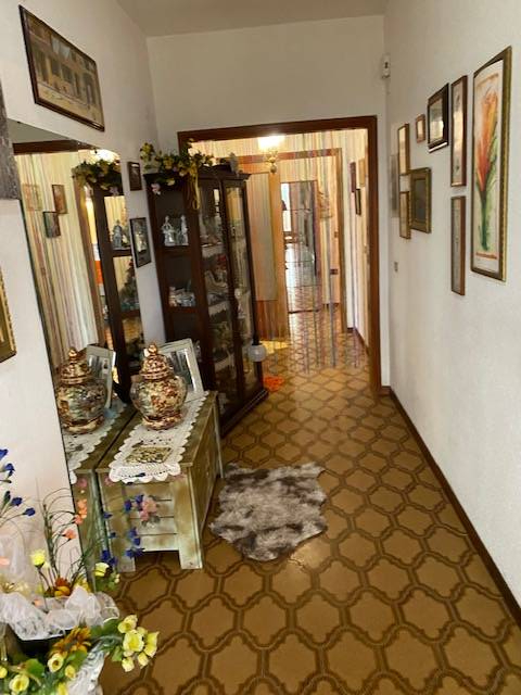 Appartamento in vendita a Sant'Omero, Garrufo