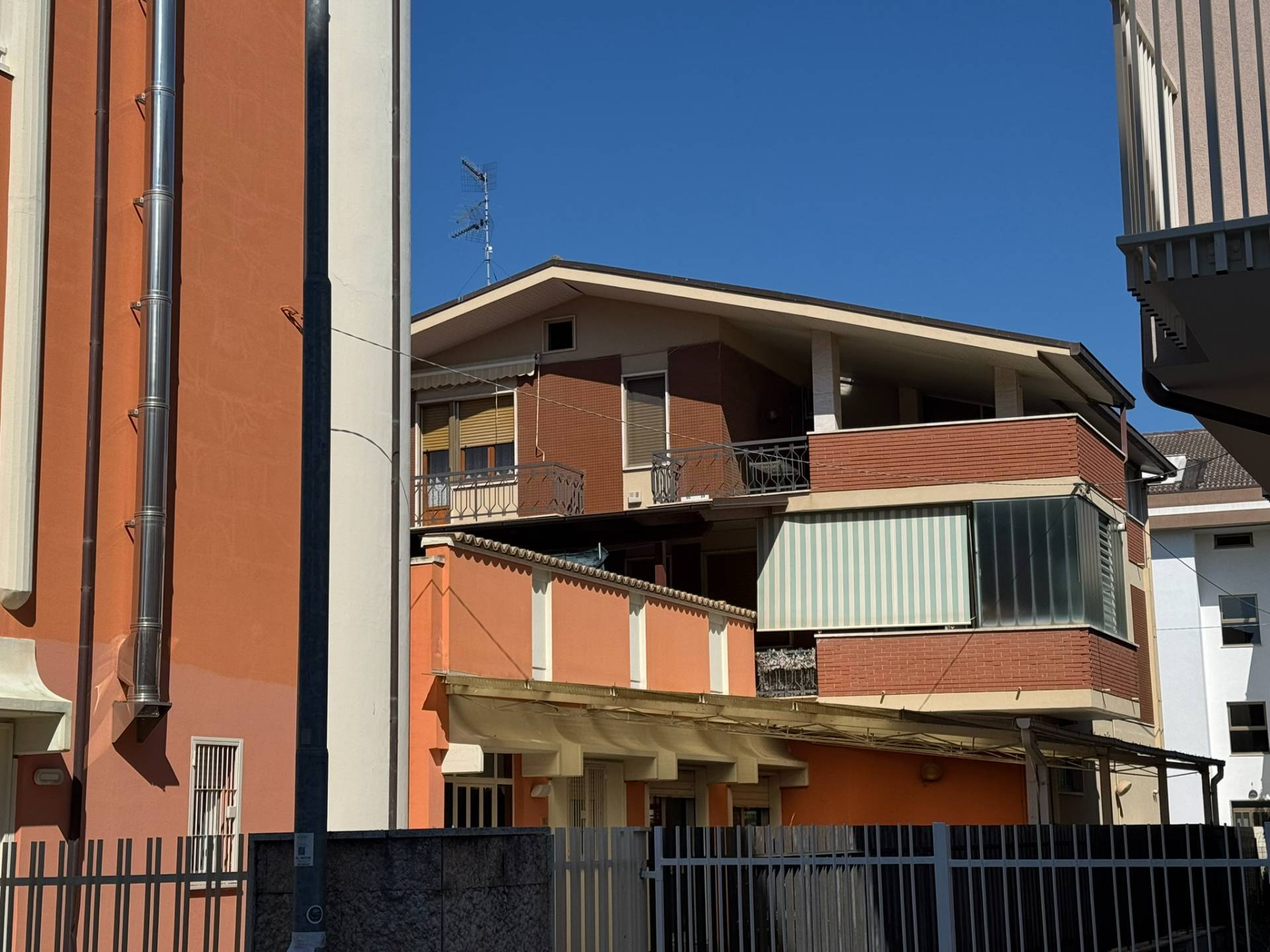 Appartamento in vendita a Alba Adriatica, Zona Mare
