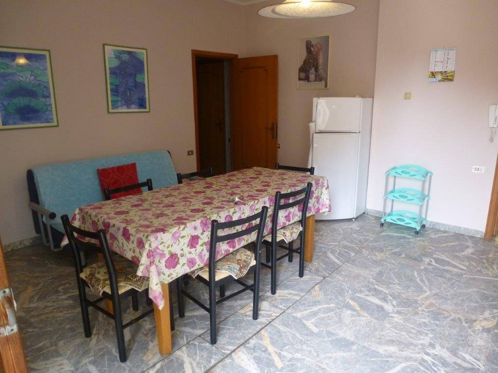 Appartamento in vendita a Alba Adriatica, Zona Mare