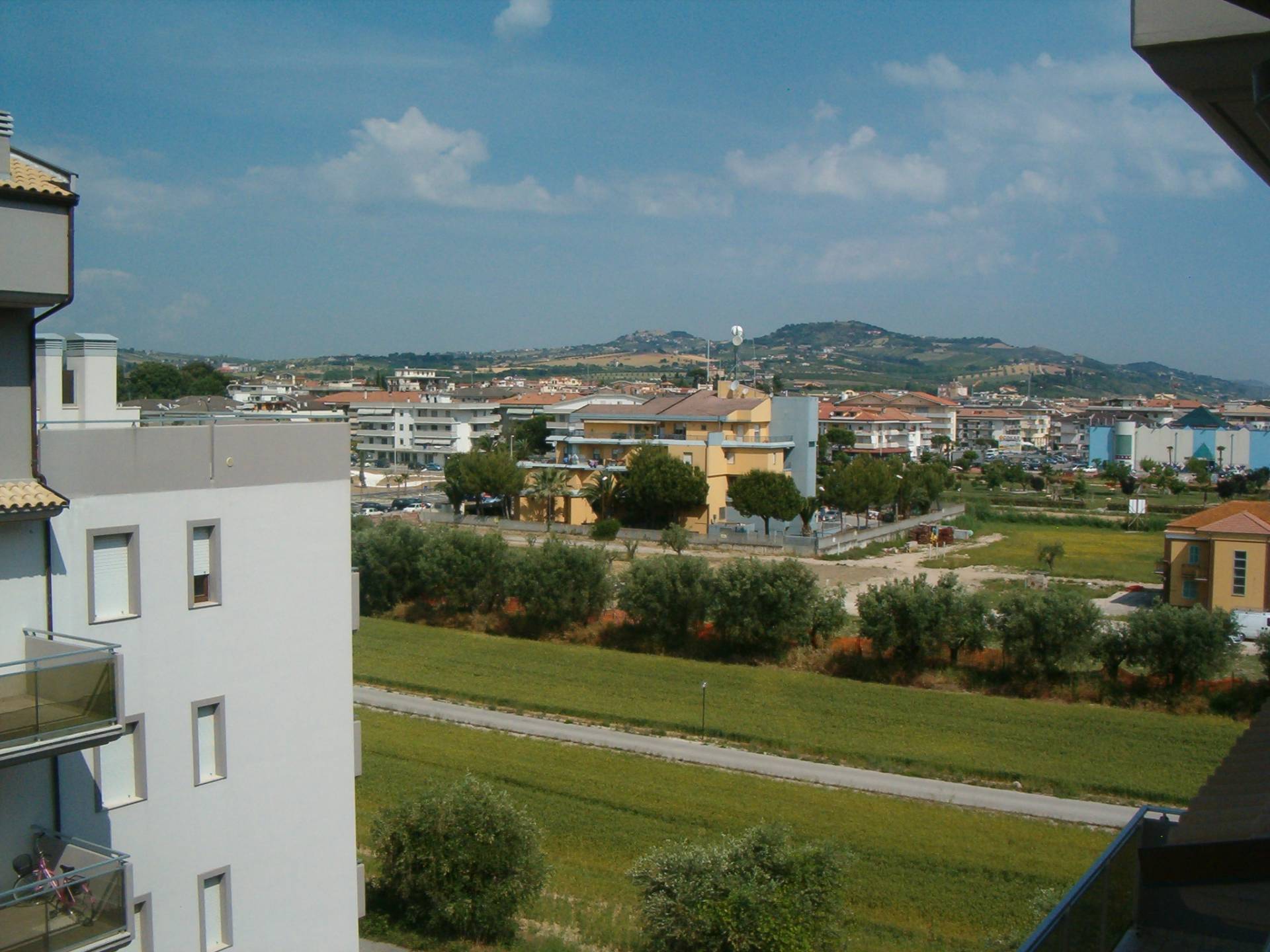 Appartamento in affitto a Alba Adriatica, Zona Mare