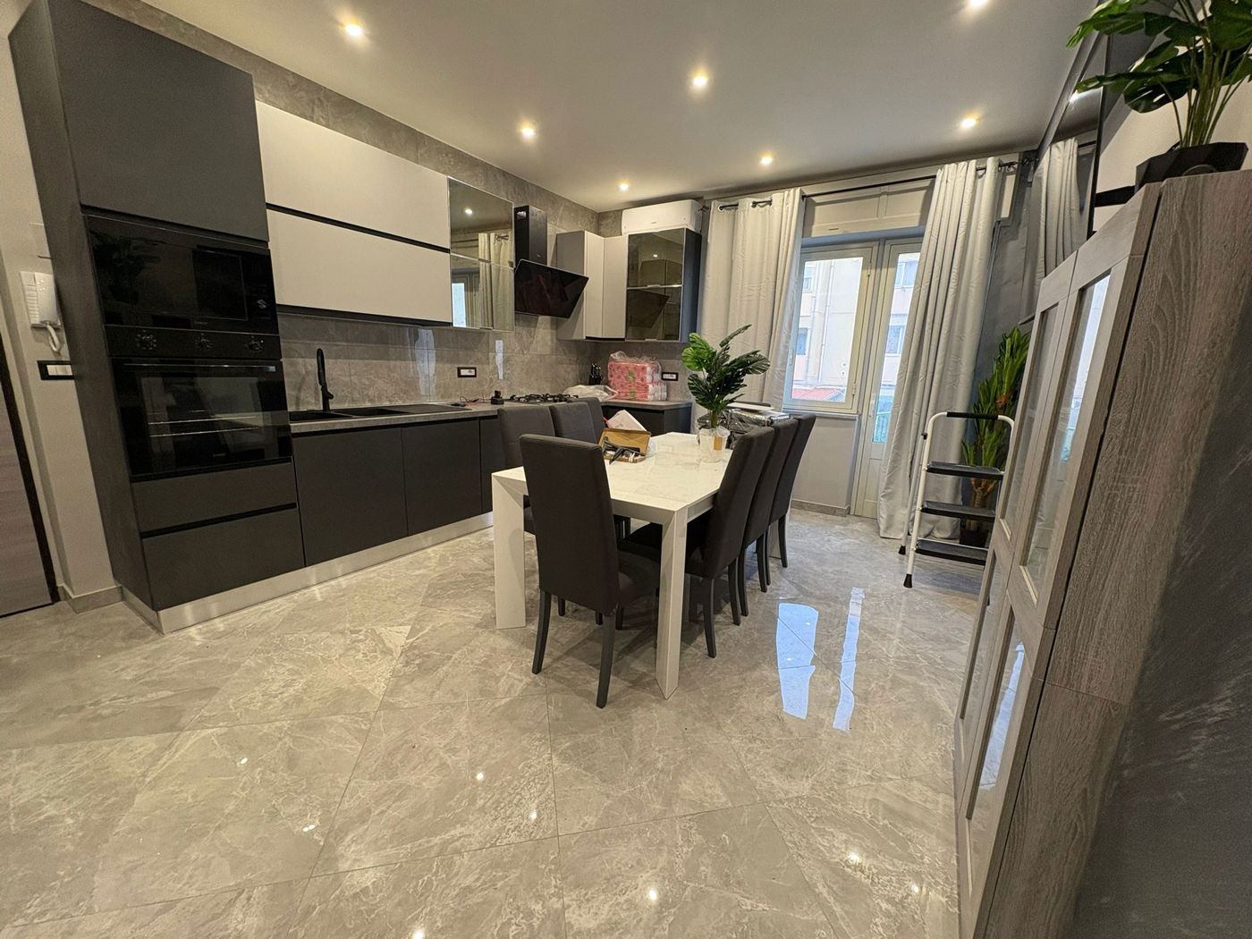 Quadrilocale in vendita a Messina