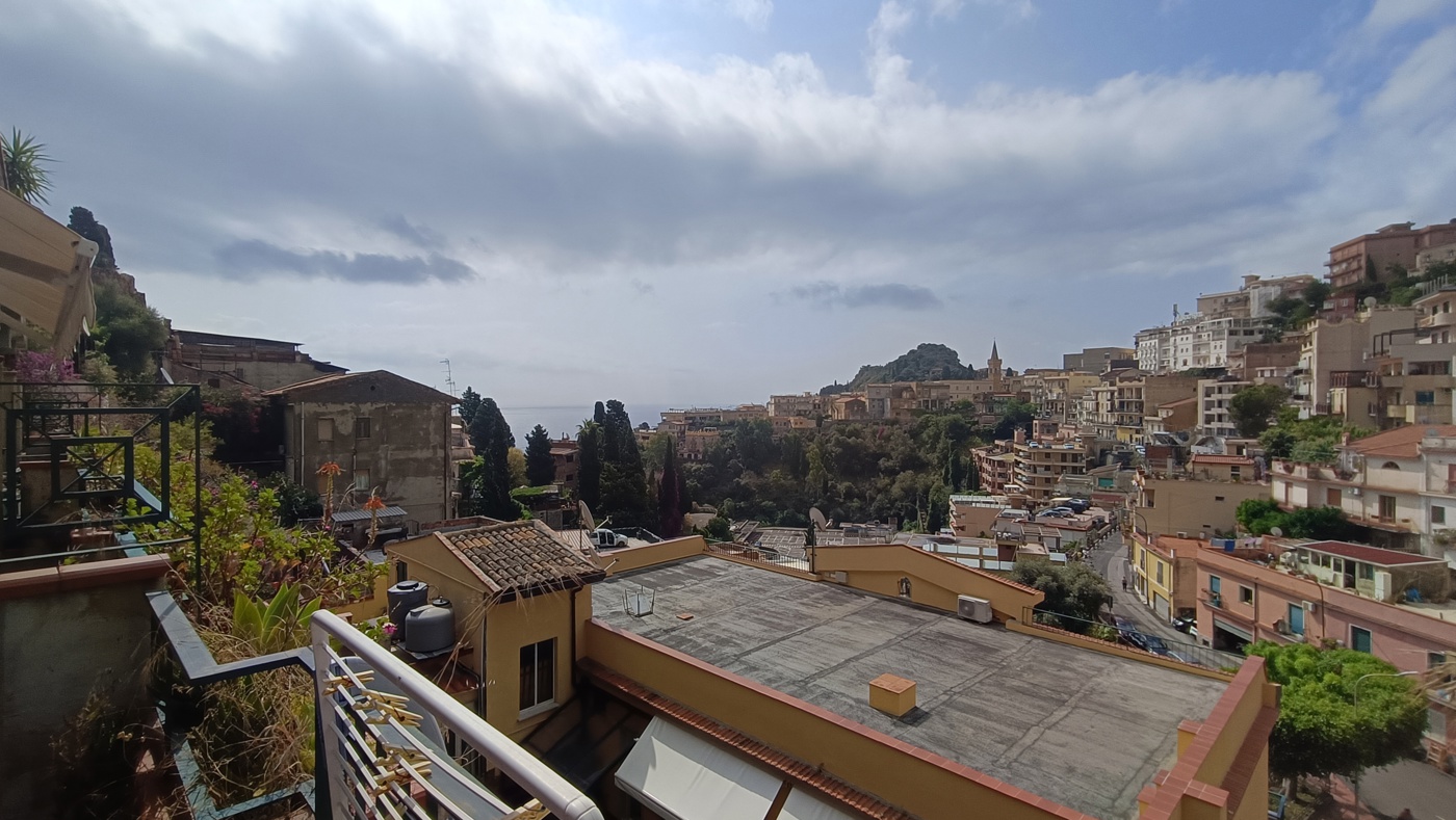Trilocale in vendita a Taormina