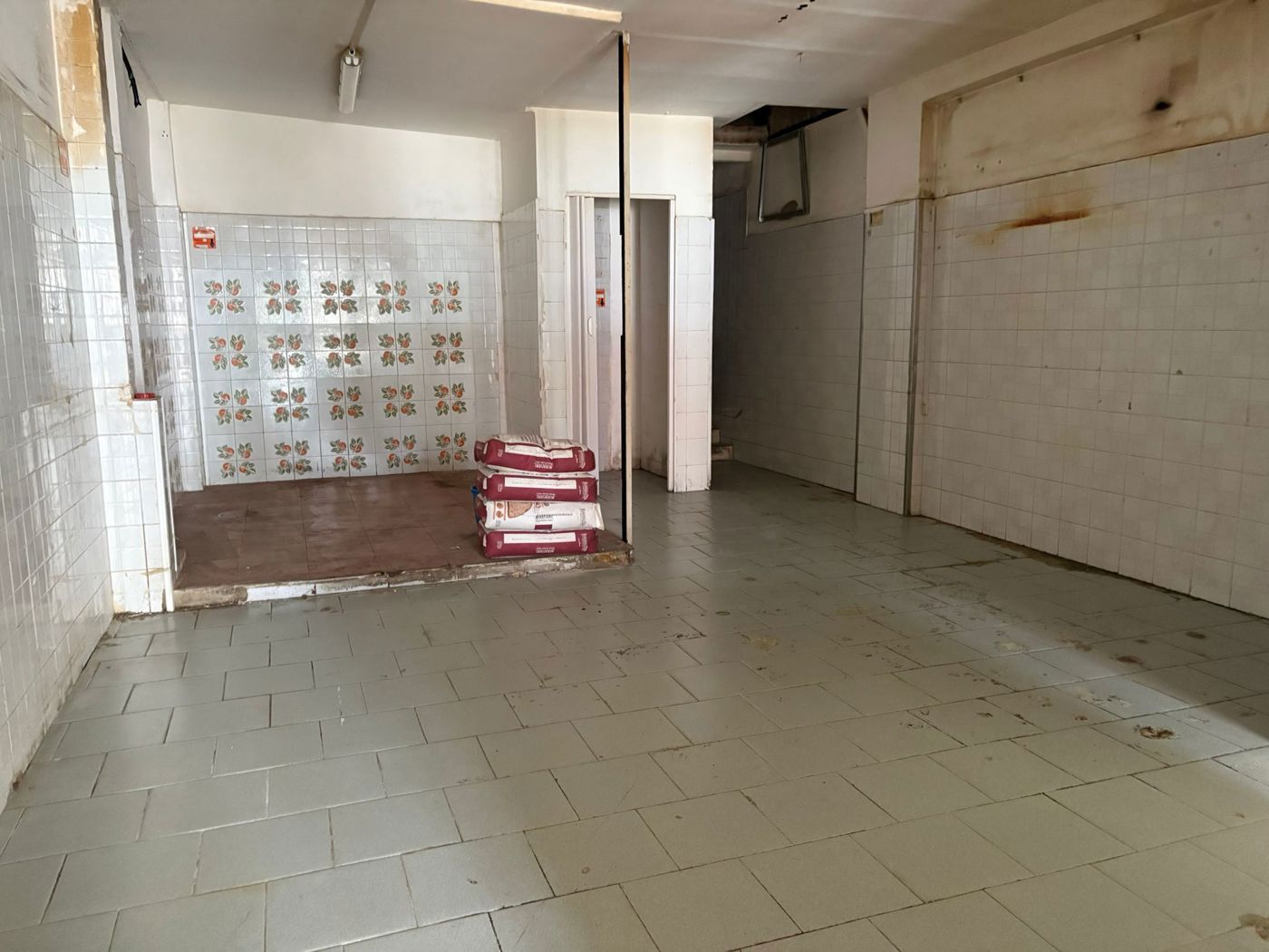 Negozio in affitto a Messina