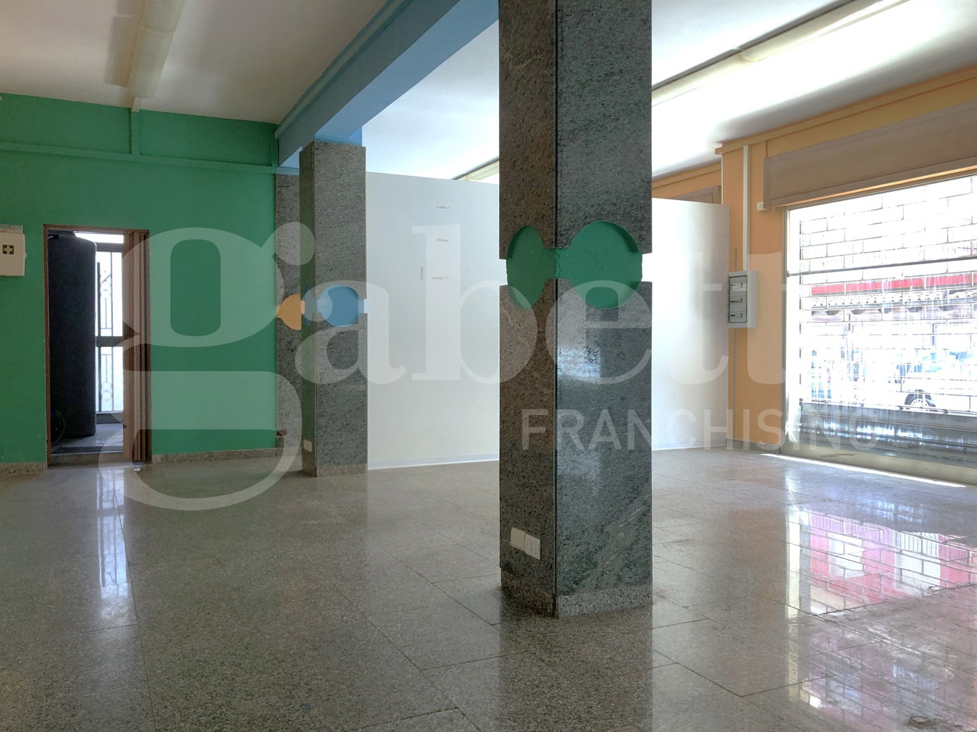 Negozio in vendita a Ragusa