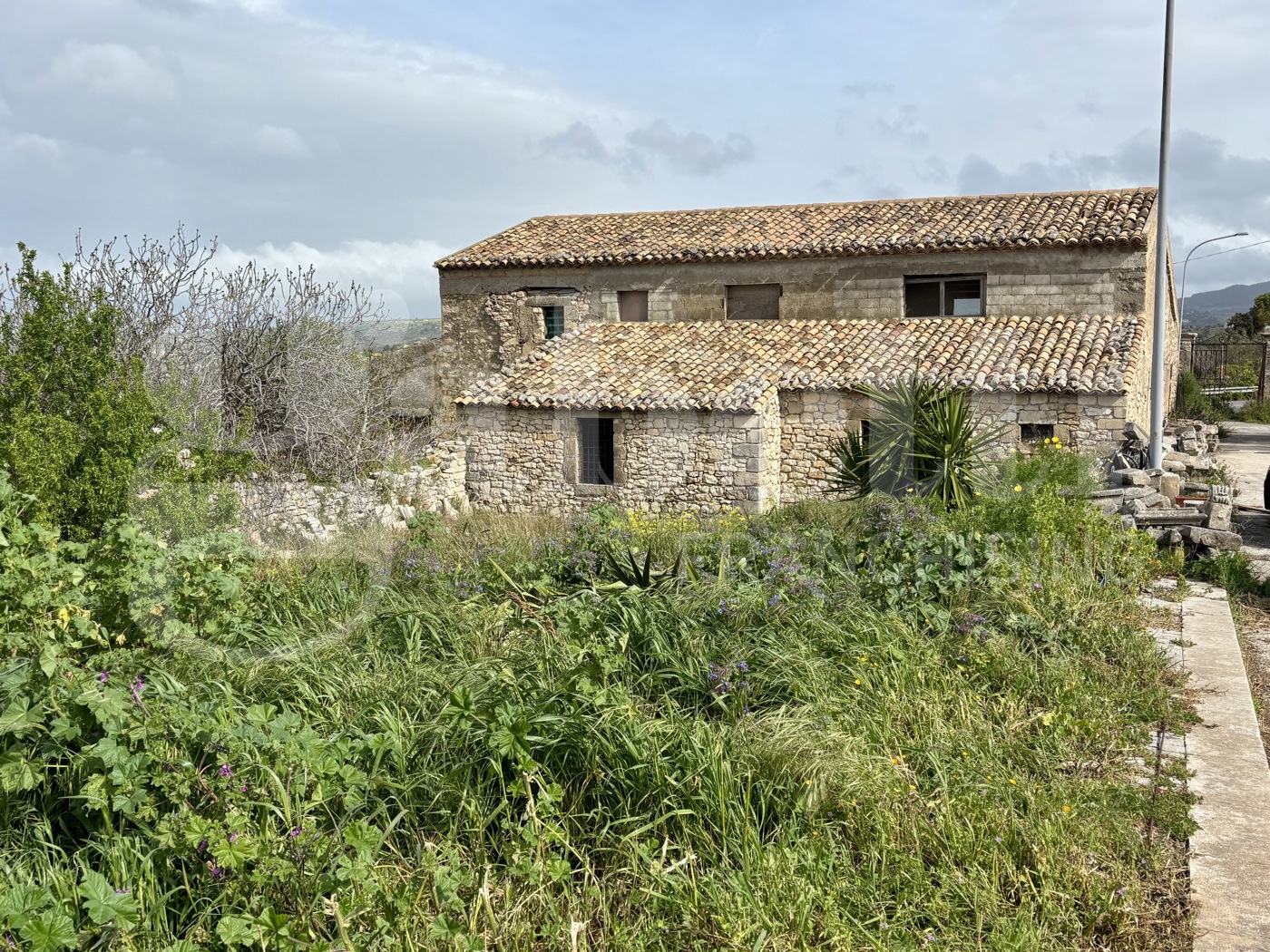 Casa indipendente in vendita a Chiaramonte Gulfi