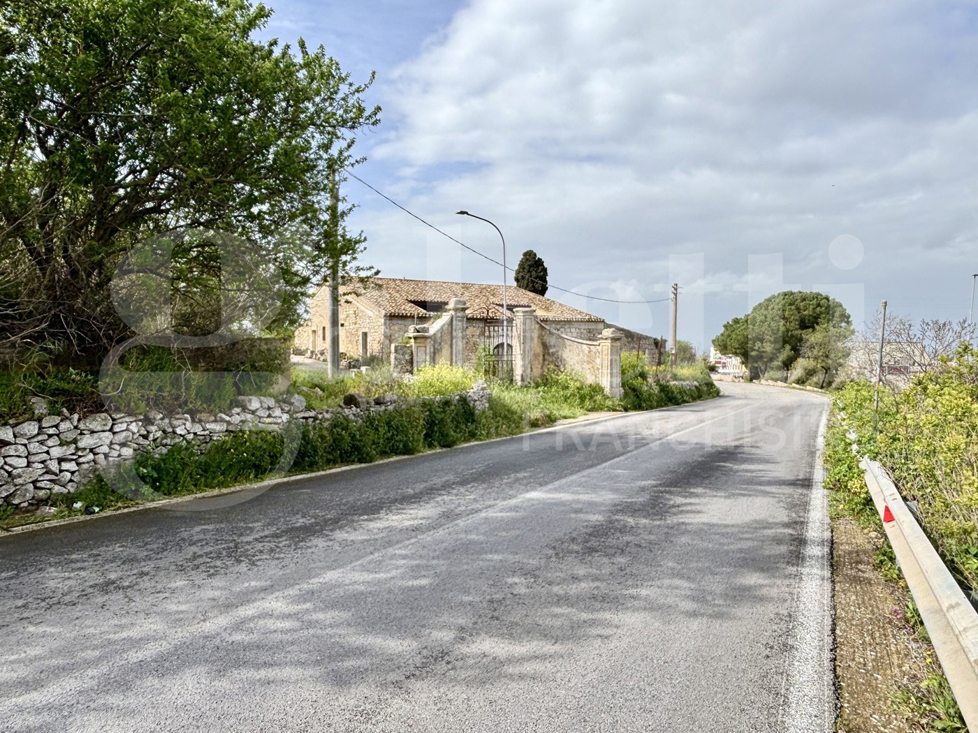 Casa indipendente in vendita a Chiaramonte Gulfi