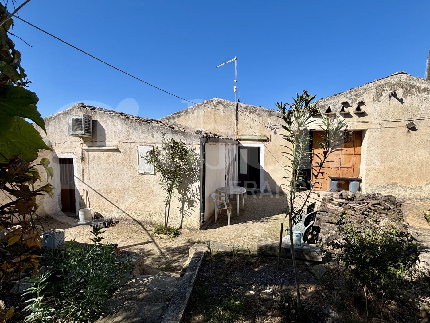 Rustico da ristrutturare a Chiaramonte Gulfi