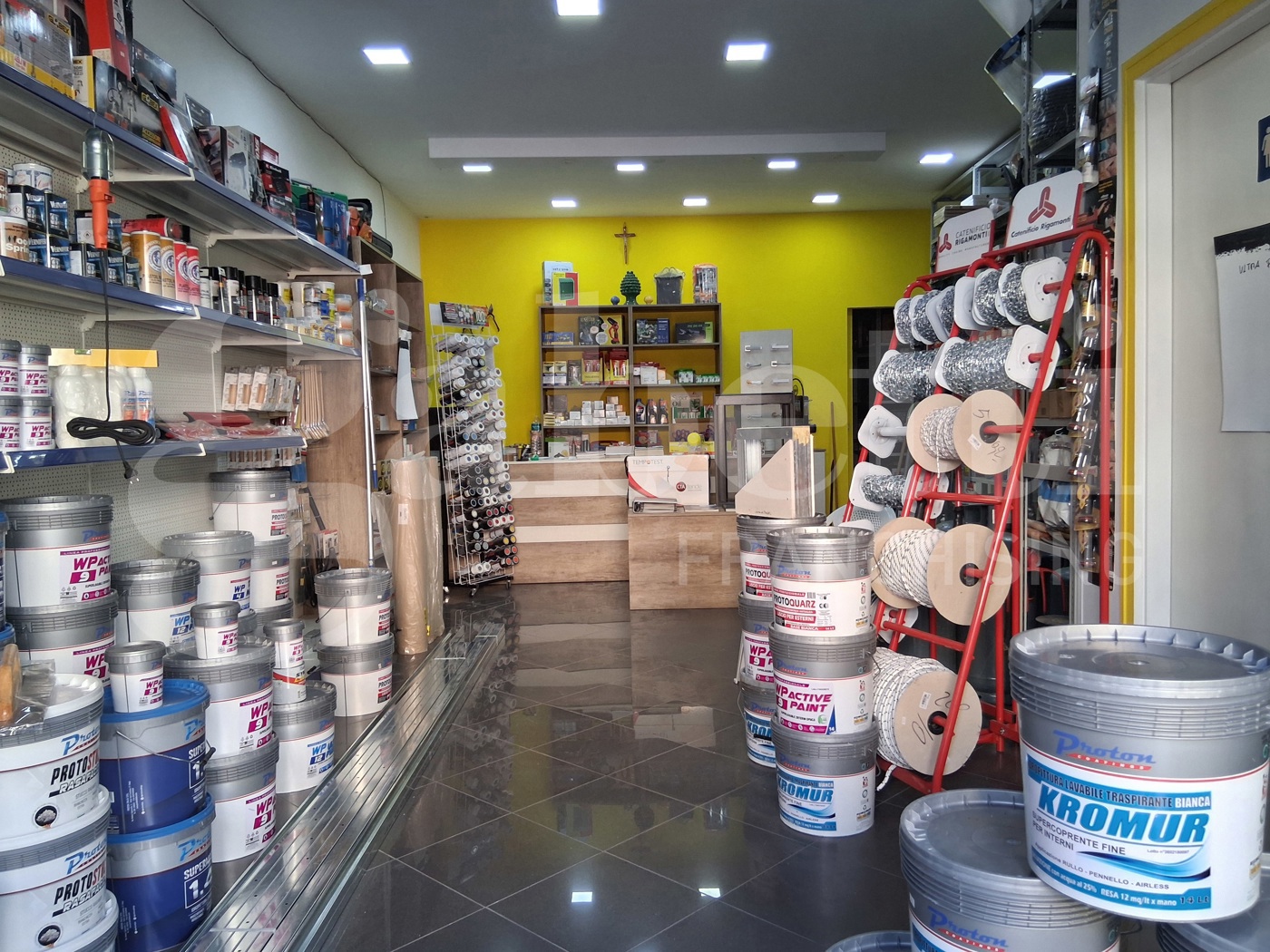 Attivit� commerciale in vendita a Vittoria