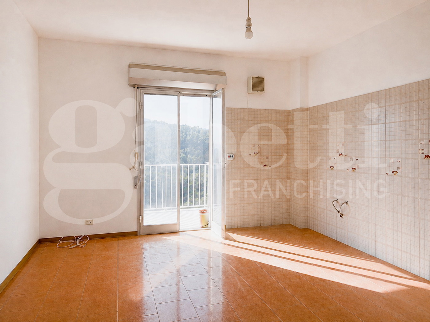 Appartamento da ristrutturare a Chiaramonte Gulfi