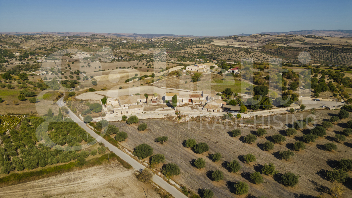 Rustico da ristrutturare a Rosolini