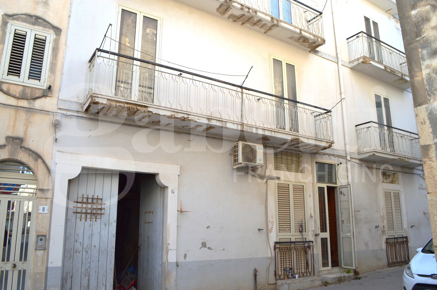 Stabile/Palazzo in vendita a Scicli