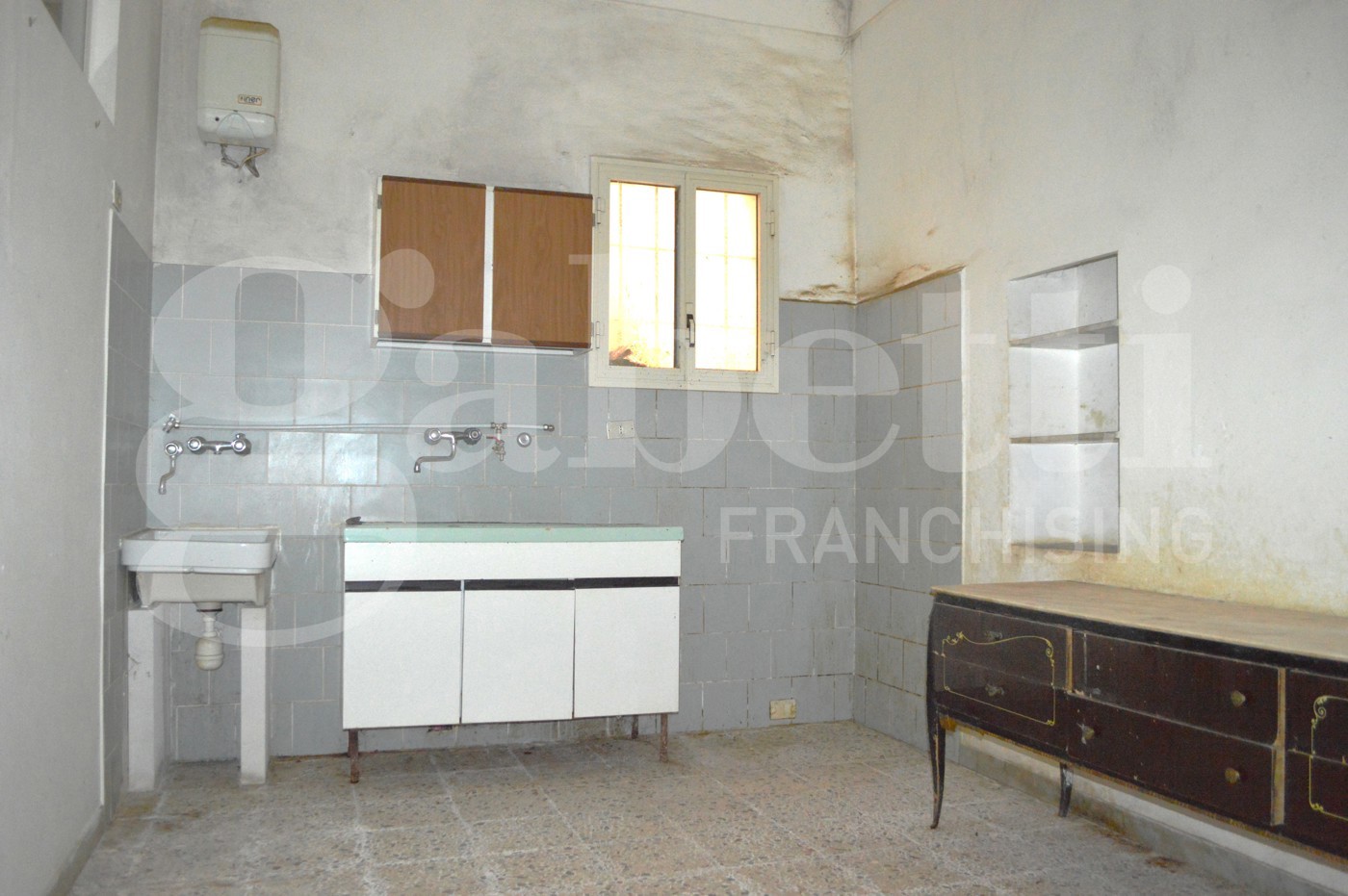 Stabile/Palazzo in vendita a Scicli