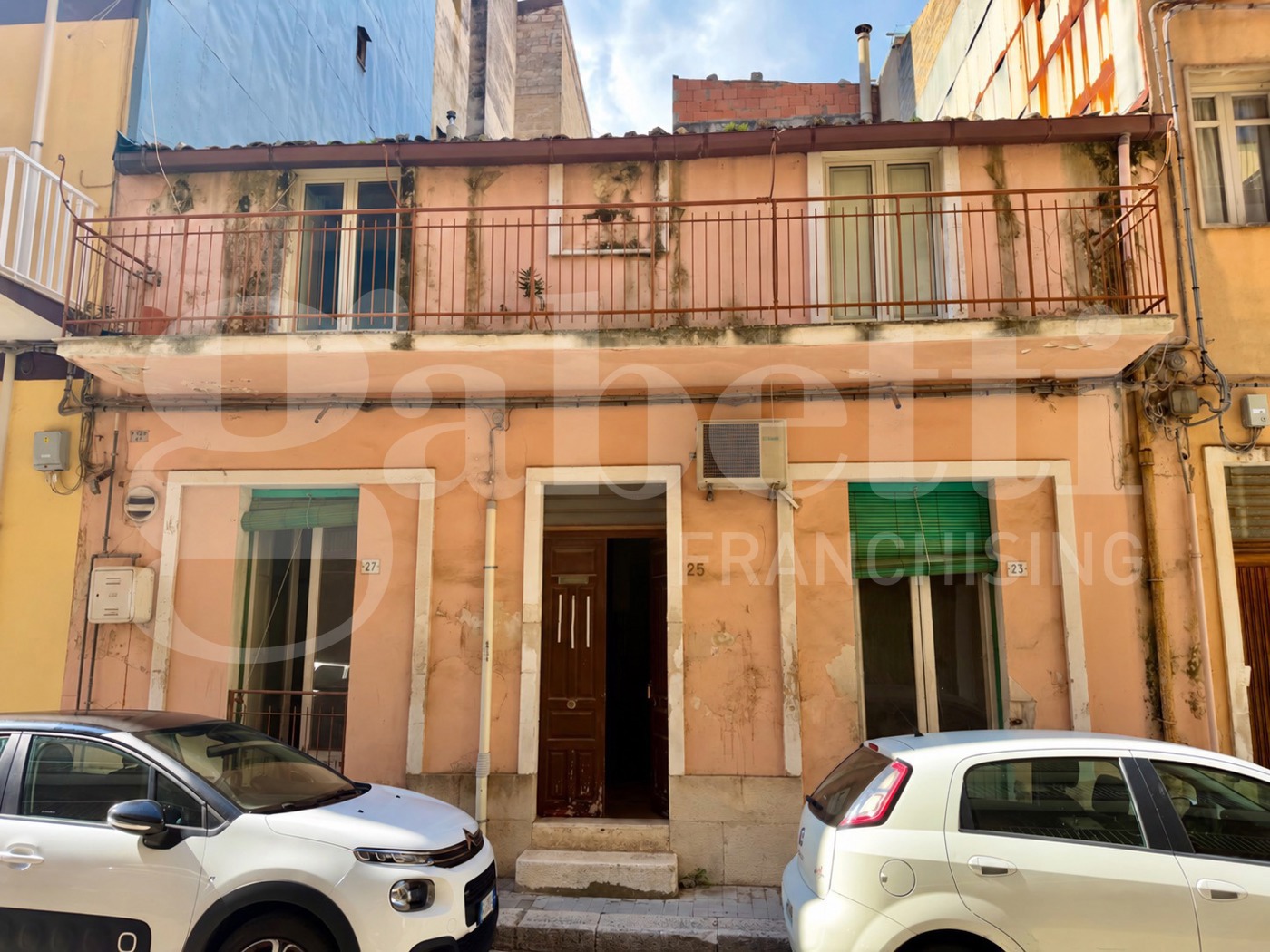 Casa indipendente da ristrutturare a Ragusa