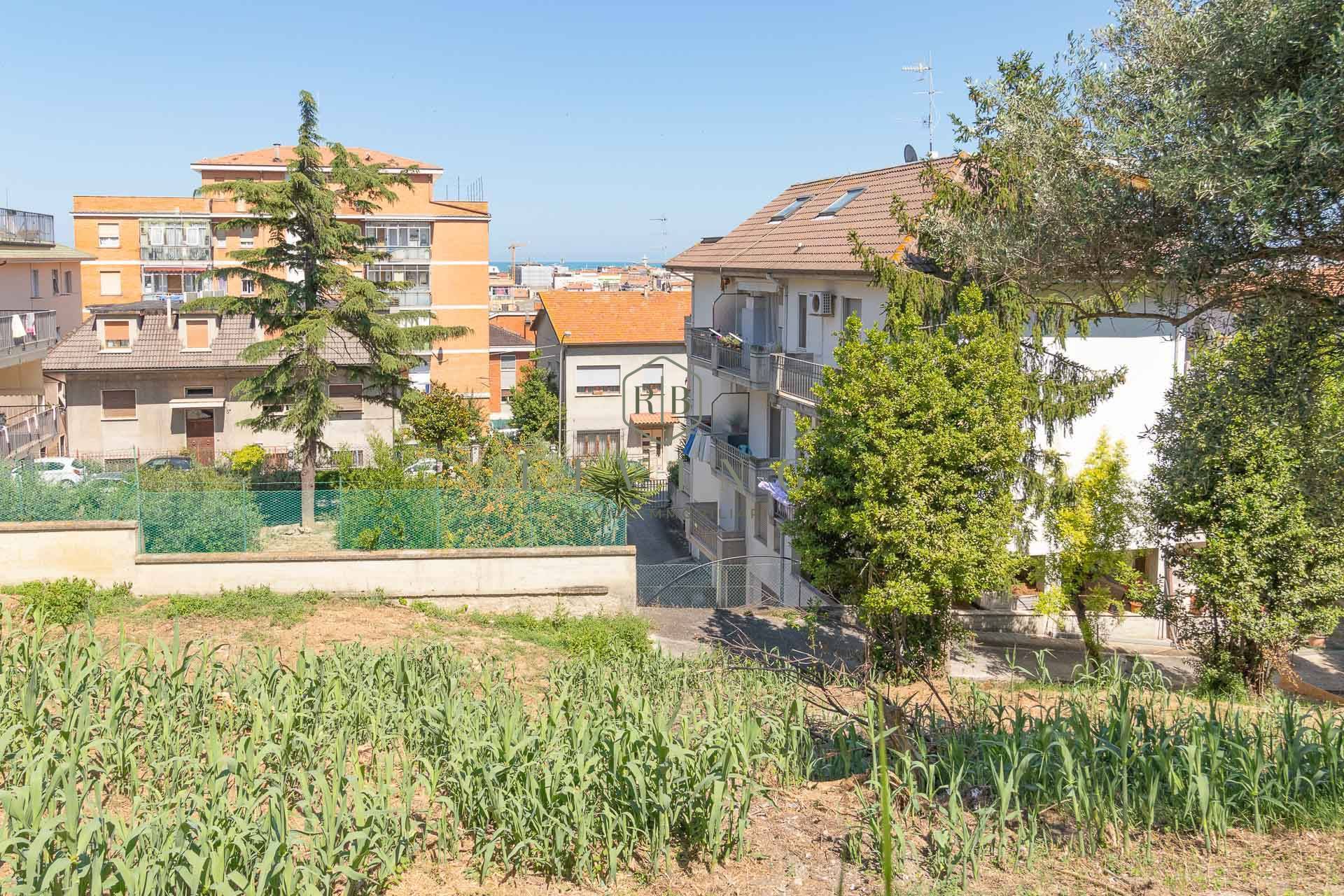 Terreno edificabile in vendita a San Benedetto del Tronto, Paese alto