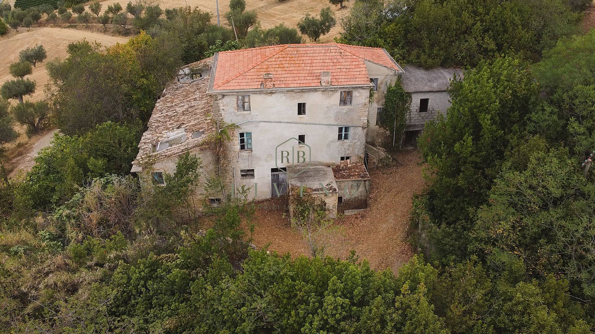 Rustico in vendita a Massignano, Campagna