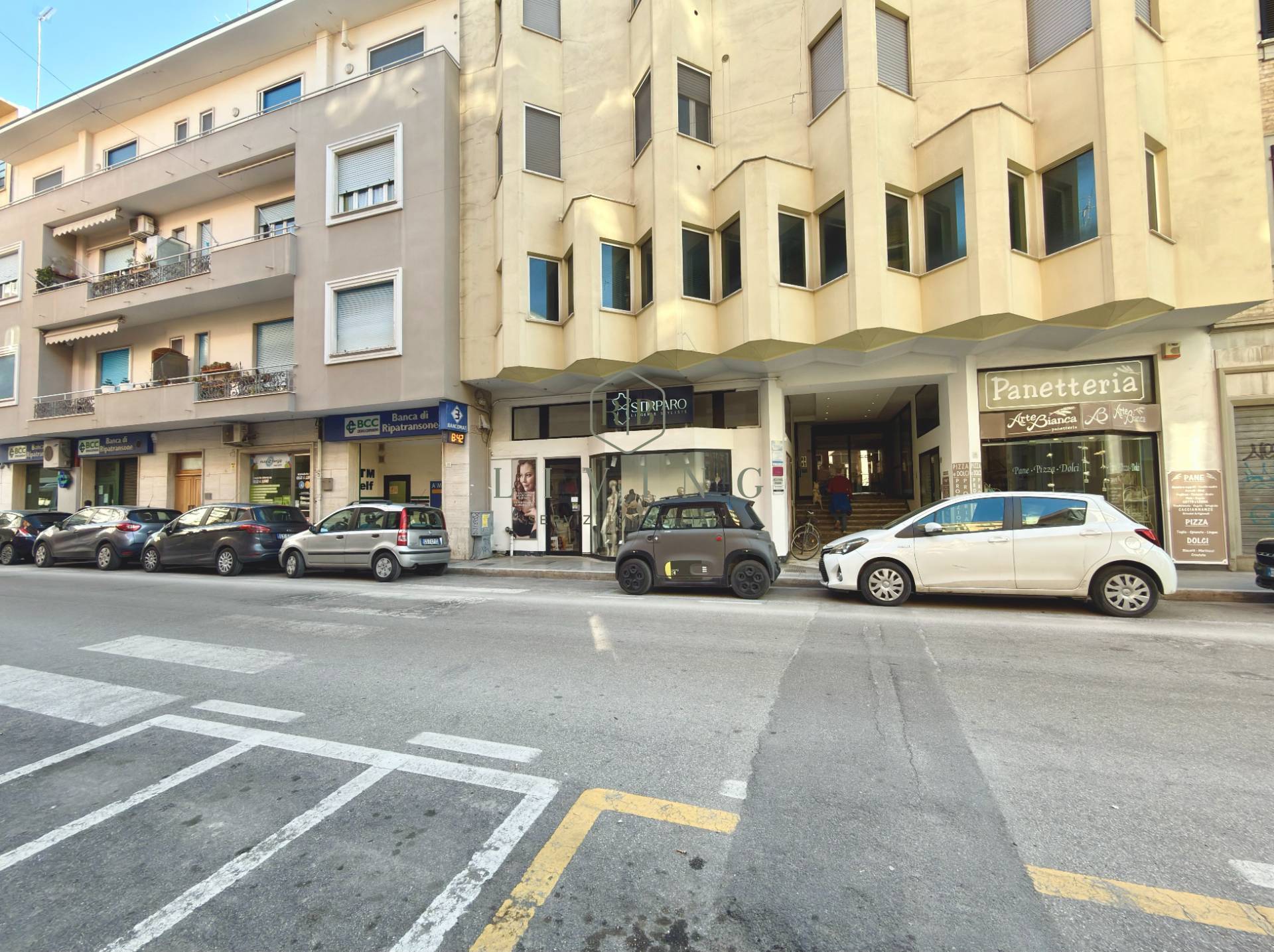 Locale commerciale in vendita a San Benedetto del Tronto, Centralissima