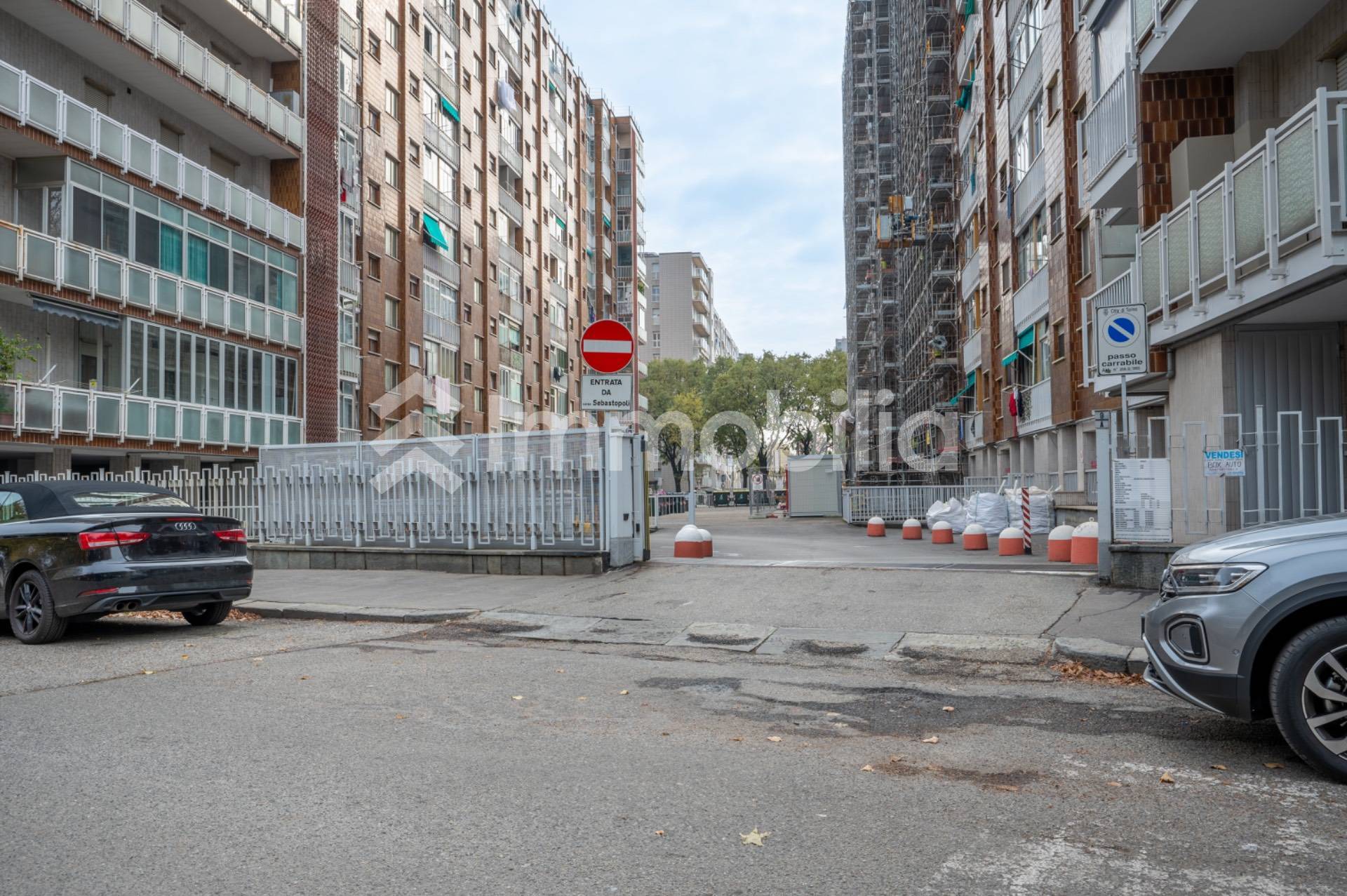 Magazzino in vendita a Torino, Santa Rita