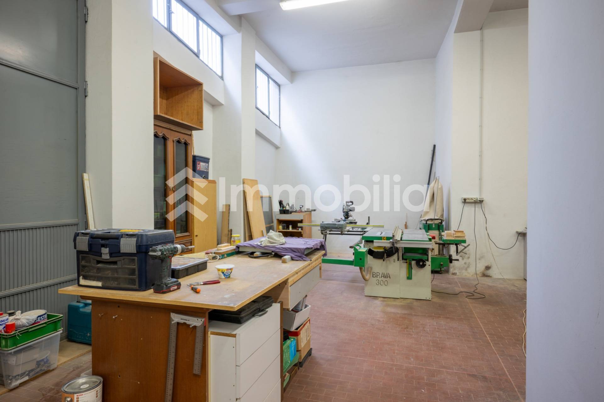 Magazzino in vendita a Torino, Santa Rita