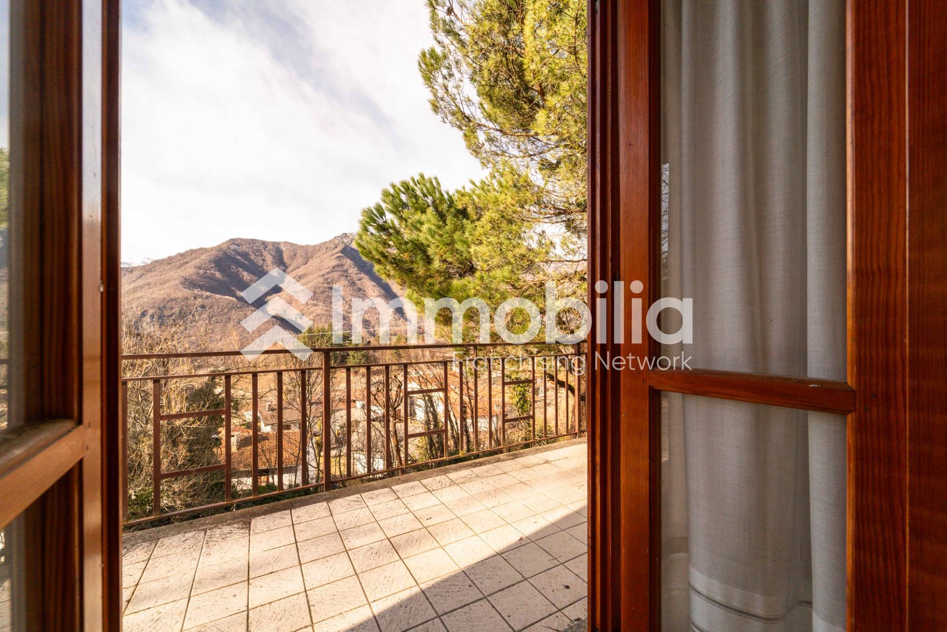 Villa in vendita a Villar Perosa