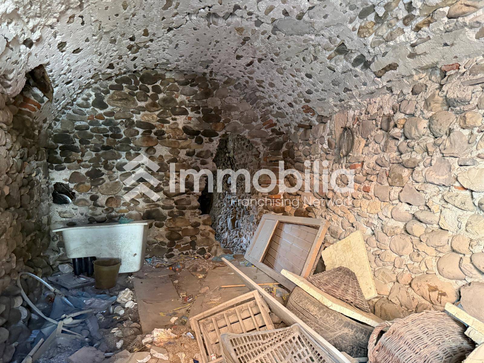 Rustico in vendita a Bagnasco