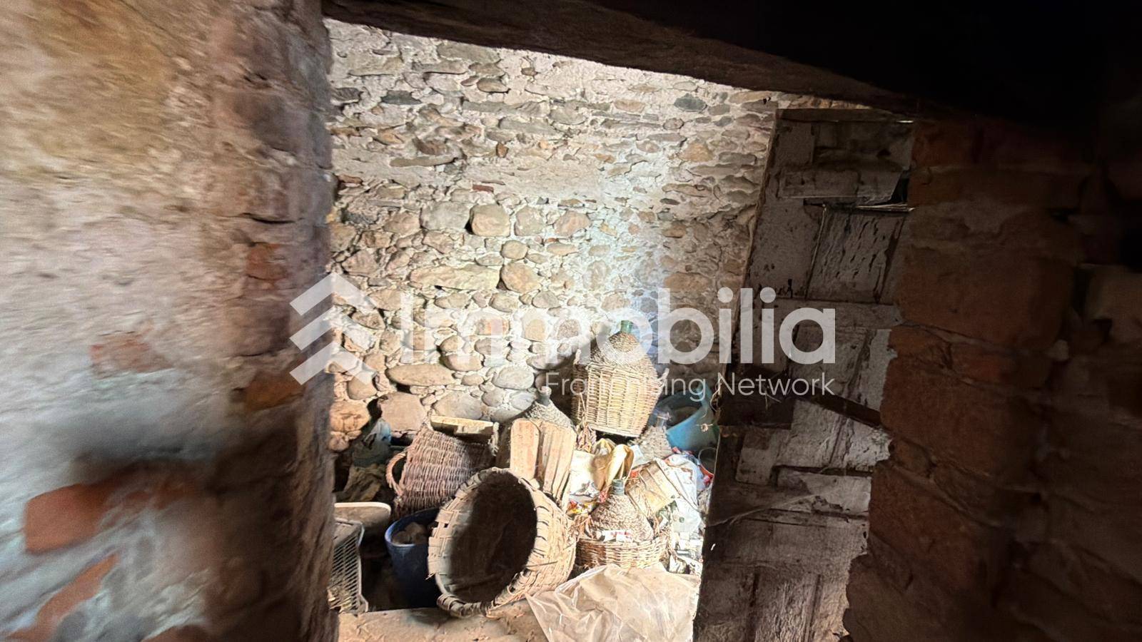 Rustico in vendita a Bagnasco