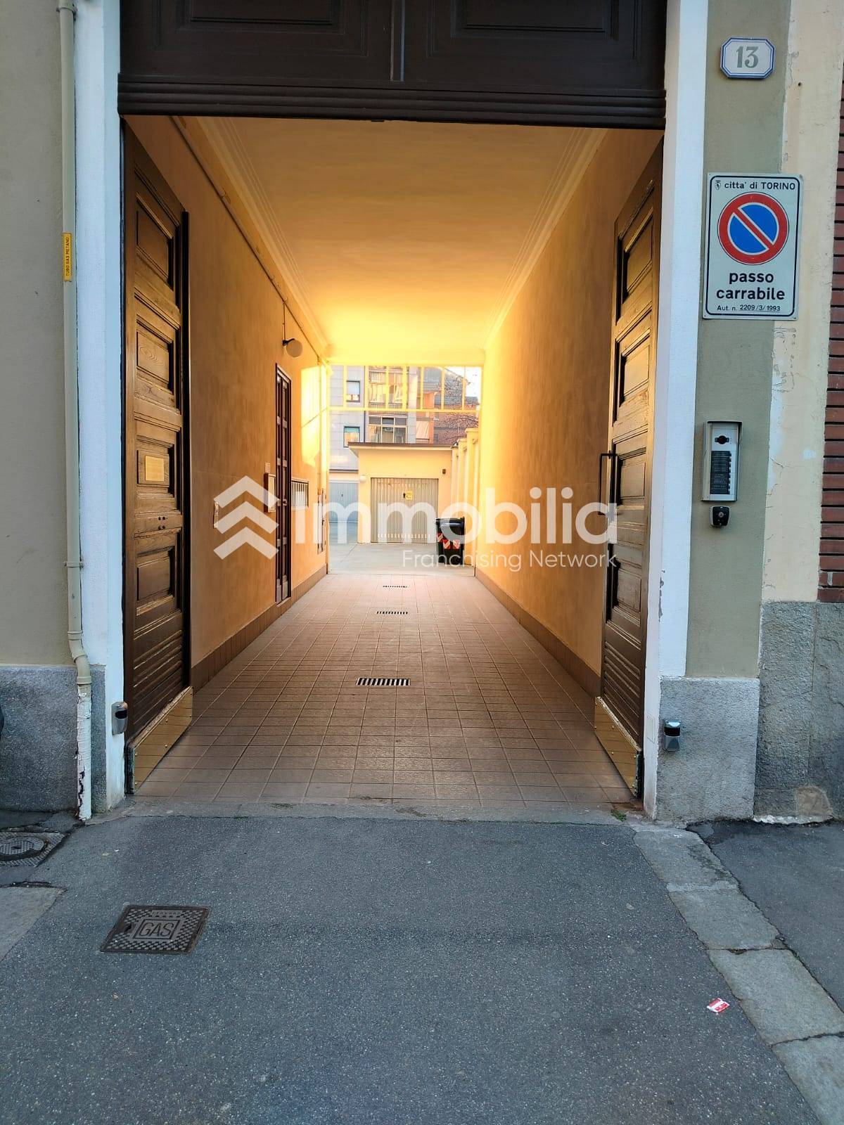 Magazzino in vendita a Torino, San Paolo