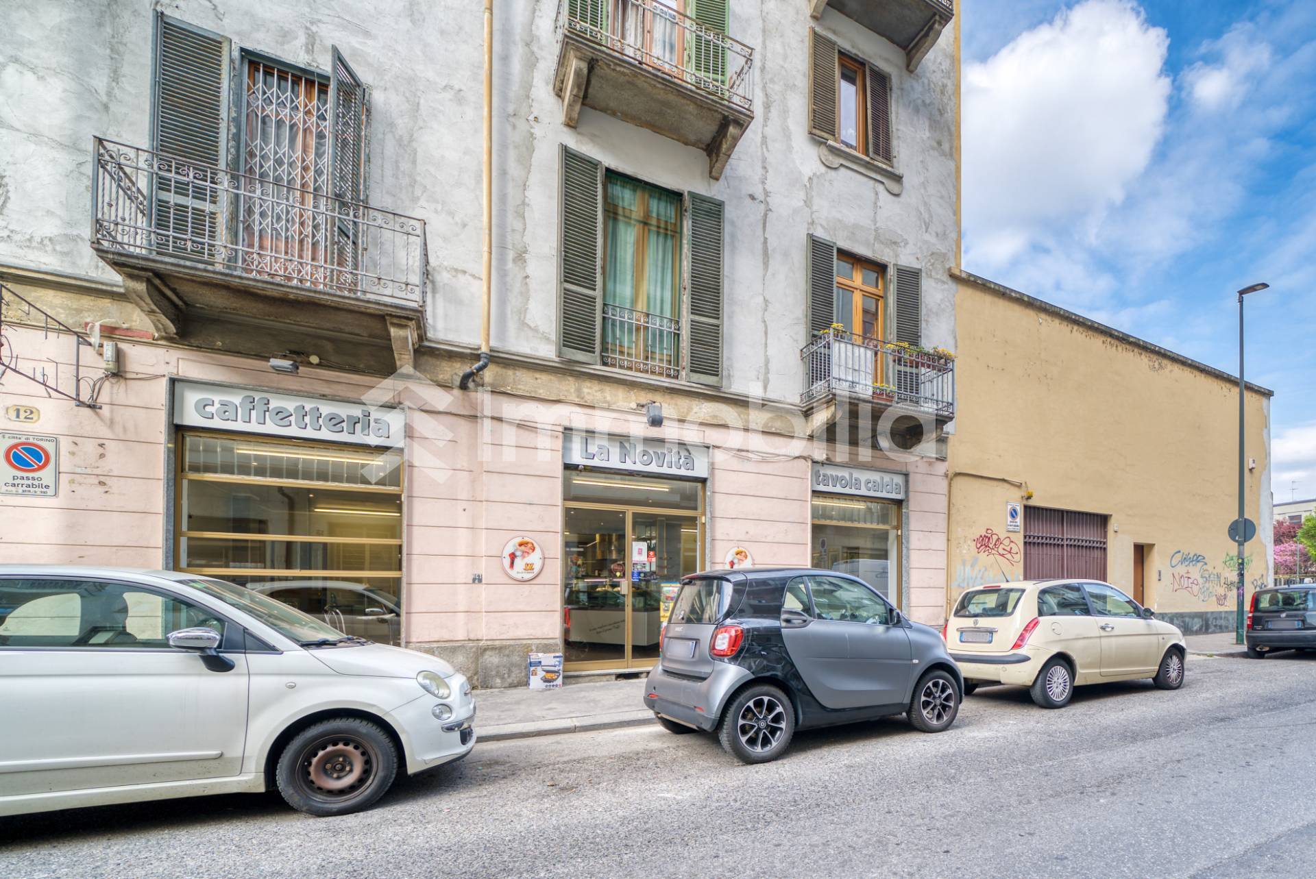 Locale commerciale in vendita a Torino, Borgata Vittoria