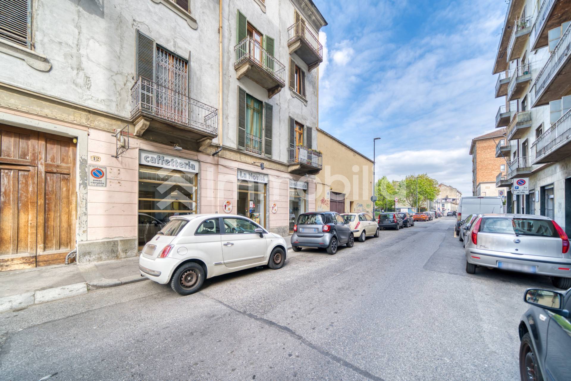 Locale commerciale in vendita a Torino, Borgata Vittoria