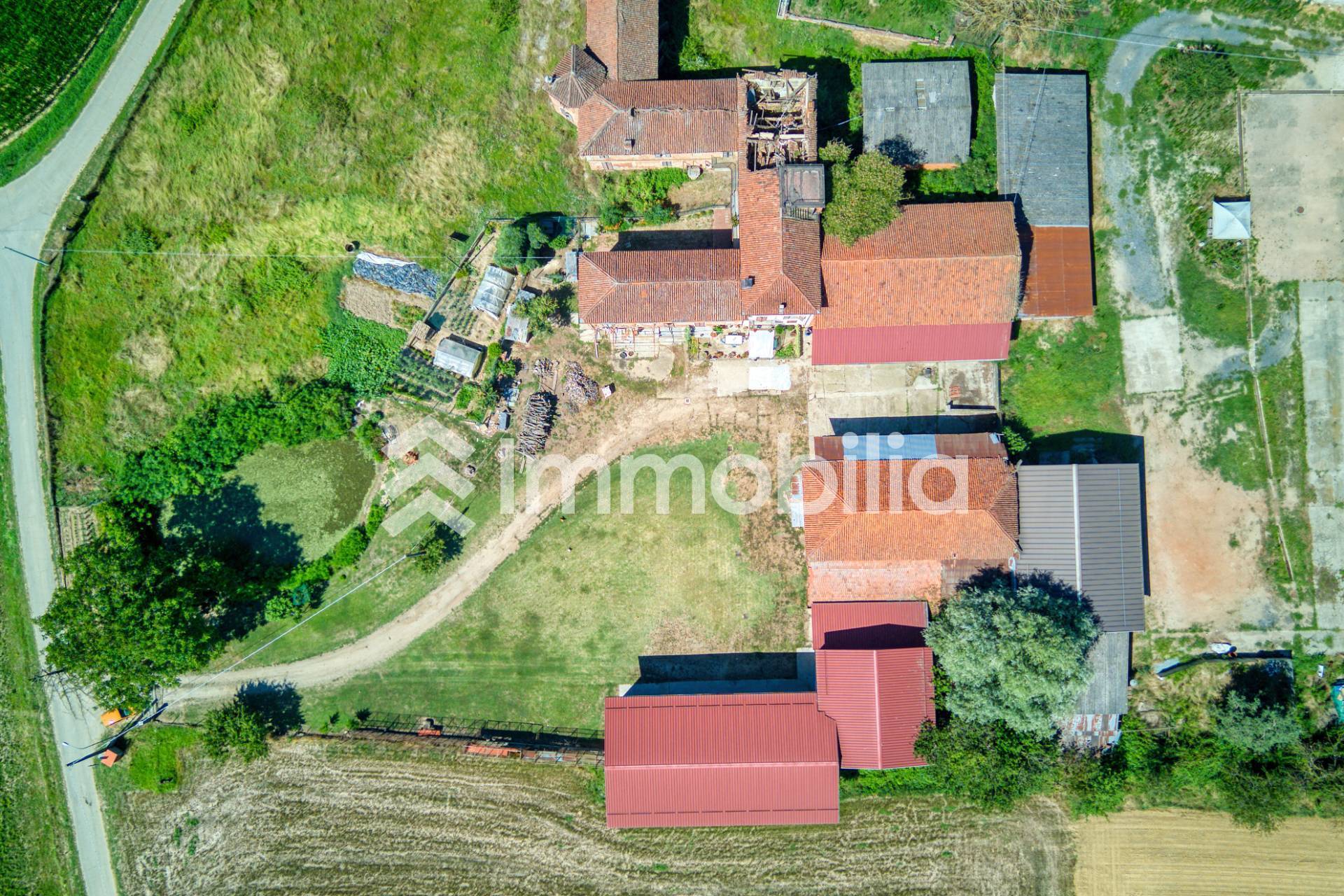 Rustico in vendita a Poirino