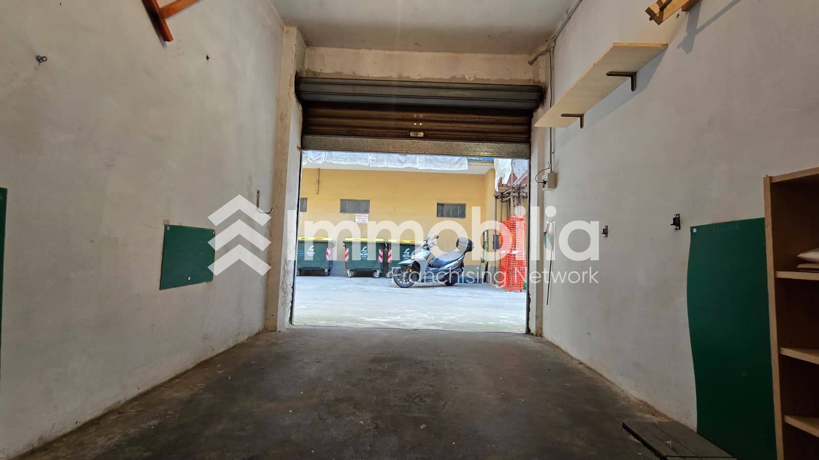 Box o garage in vendita a Torino