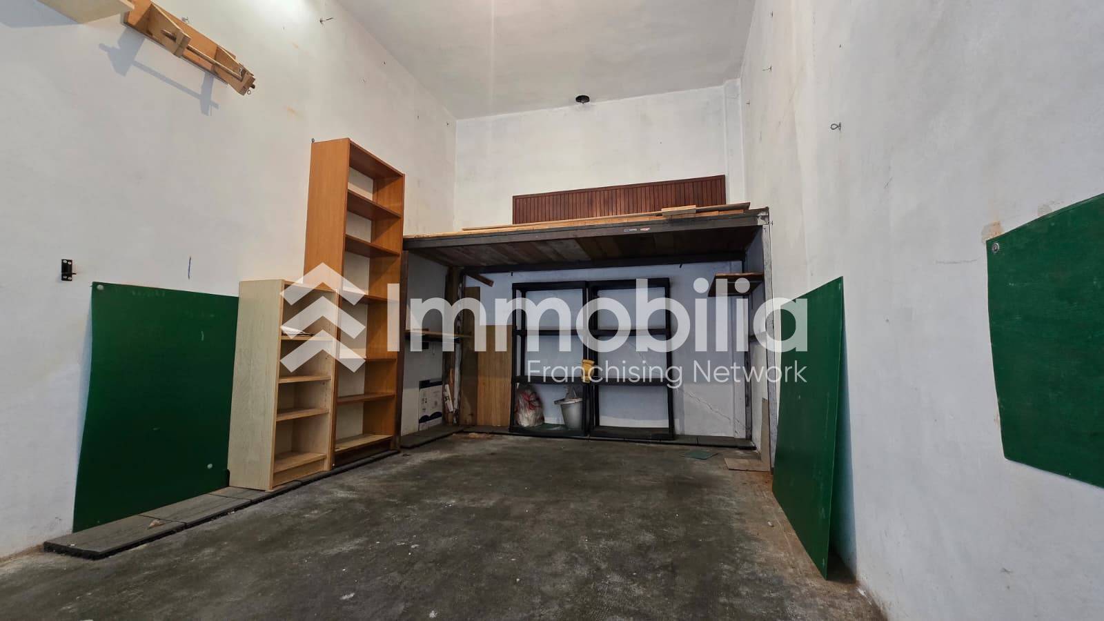 Box o garage in vendita a Torino