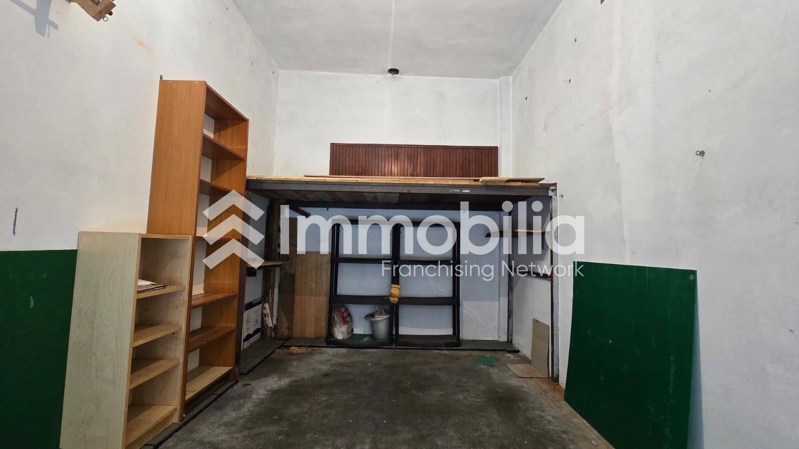 Box o garage in vendita a Torino