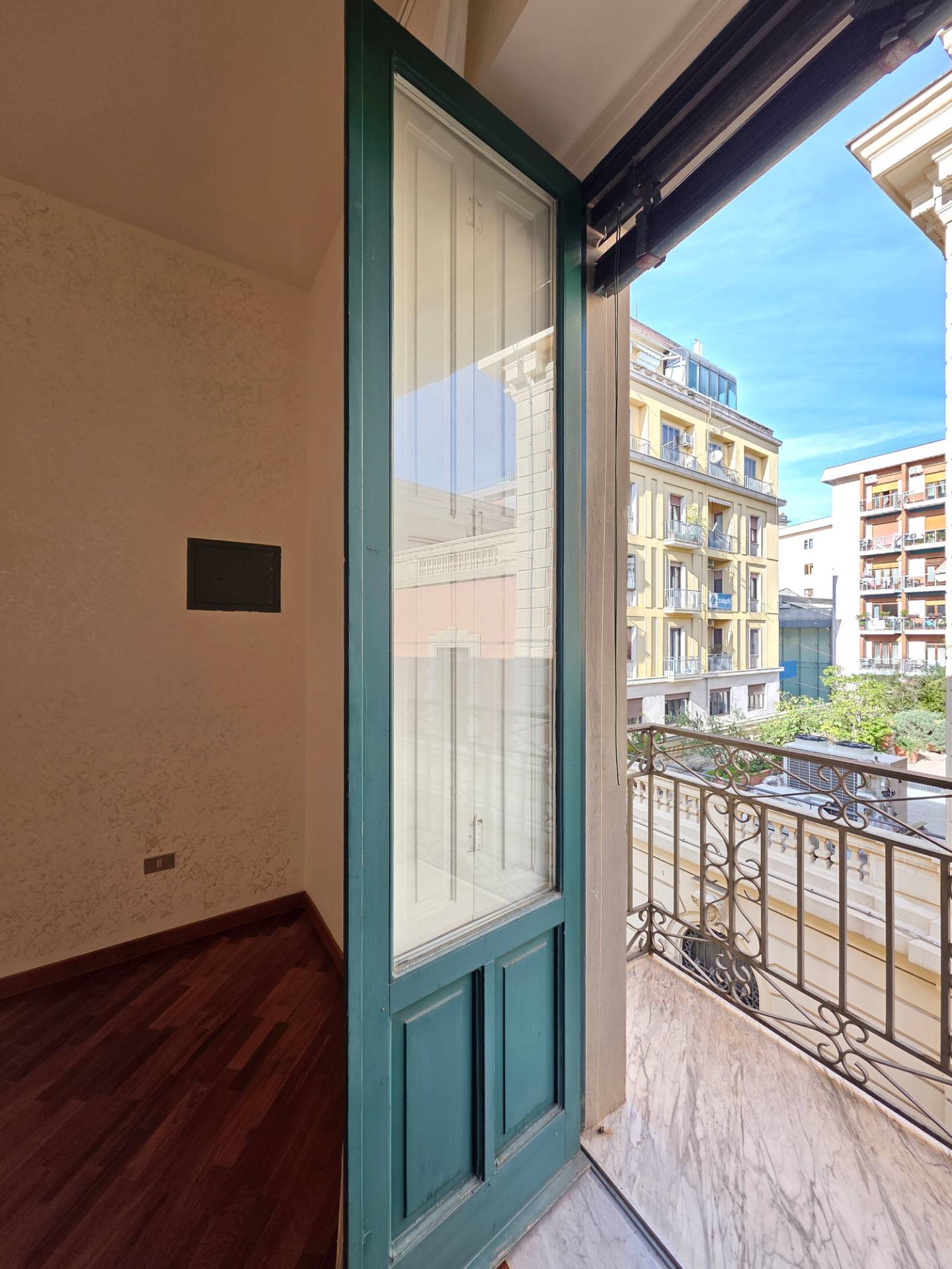 Appartamento in vendita a Salerno, Centro