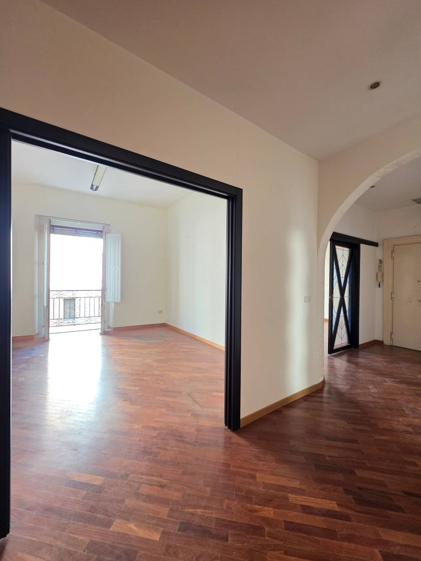 Appartamento in vendita a Salerno, Centro