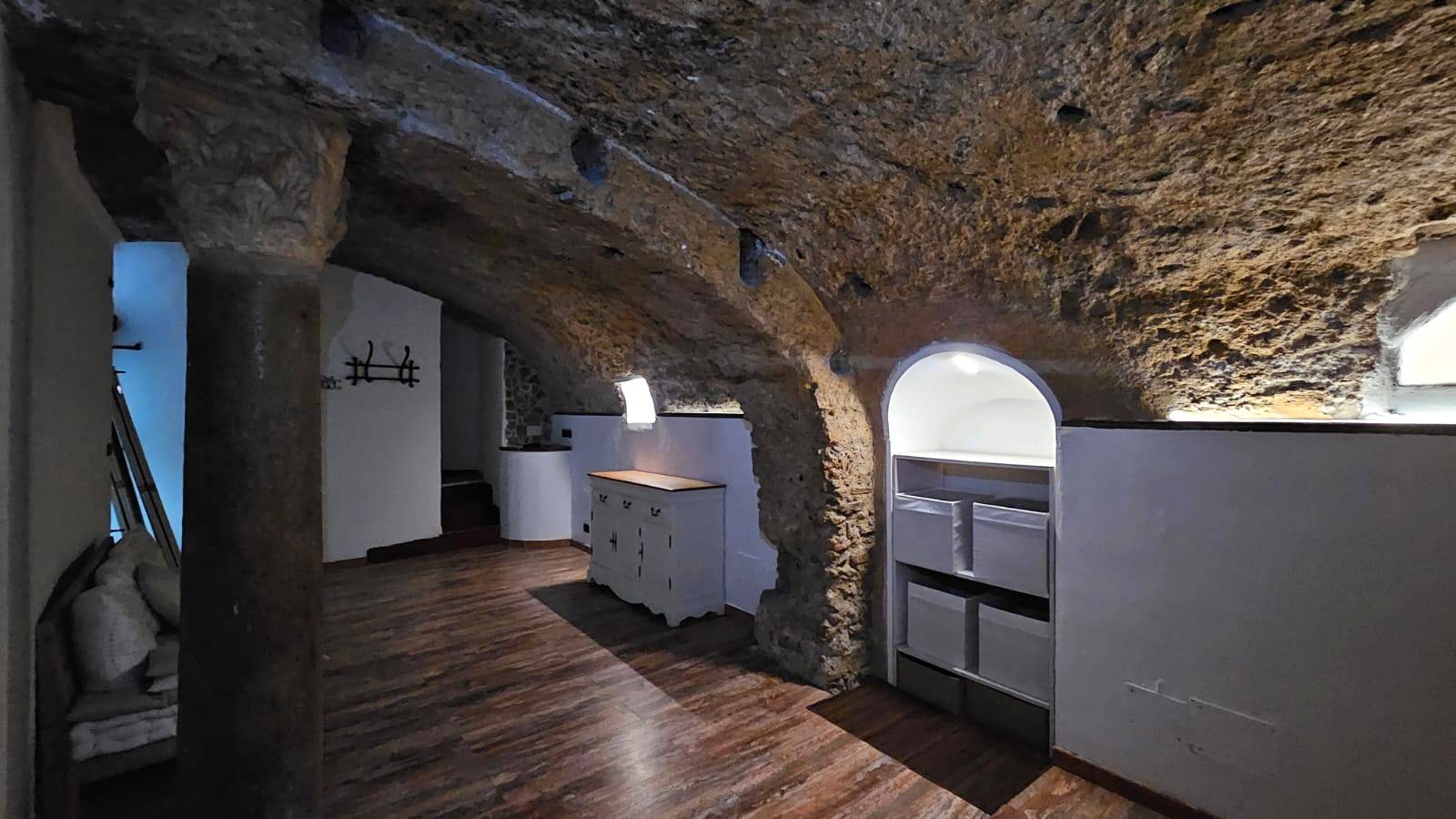 Attivit commerciale in affitto a Salerno