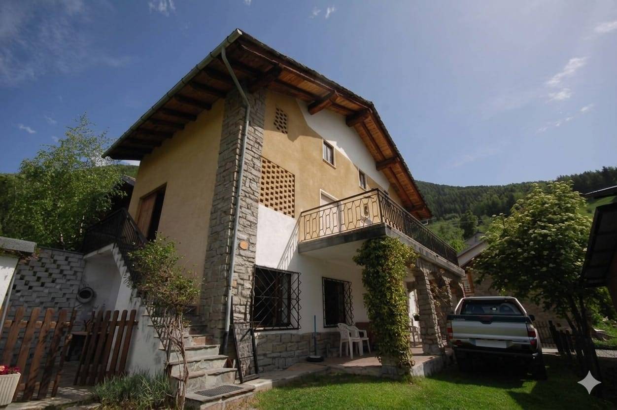Villa in vendita a Charvensod