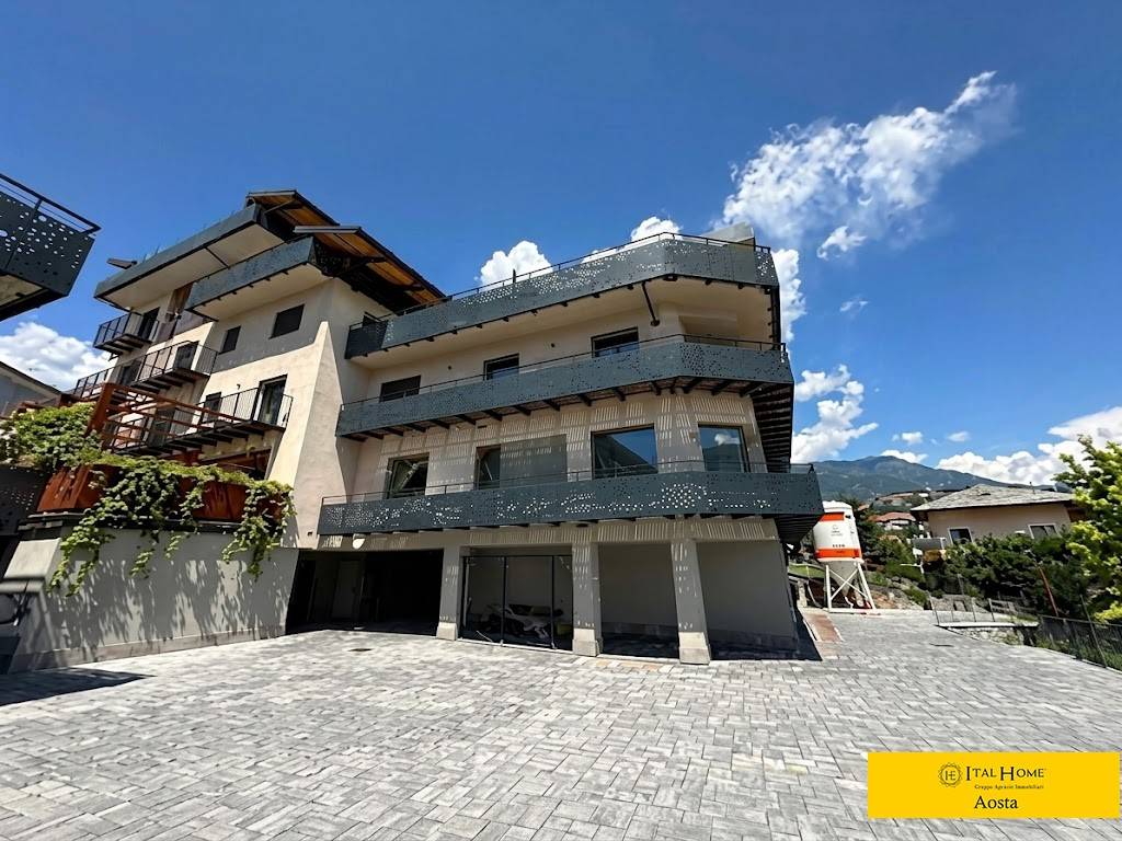 Appartamento in vendita a Aosta, Zona collinare