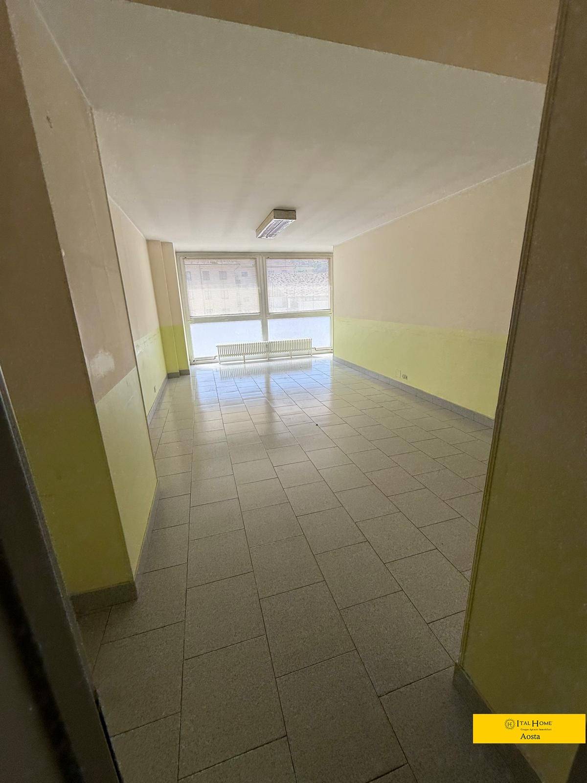 Studio/Ufficio in vendita a Aosta