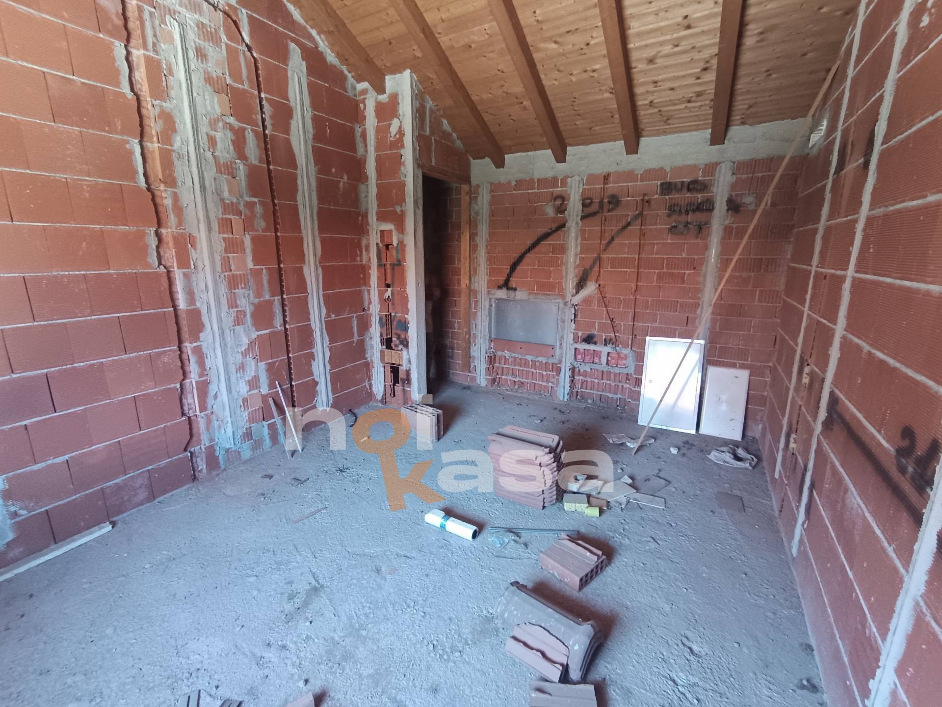 Appartamento in vendita a Lonate Pozzolo