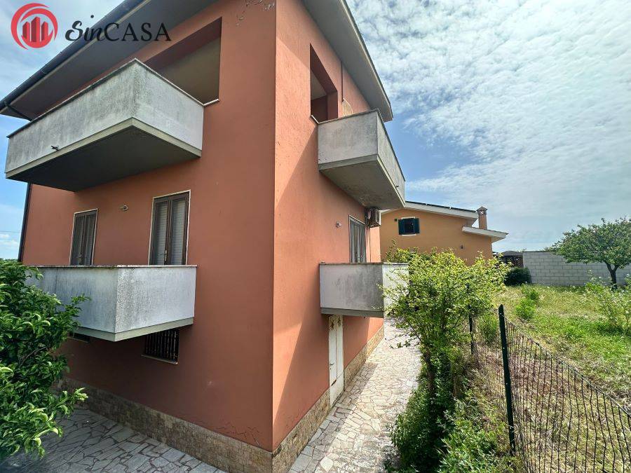 Villa in vendita a Fiumicino, Aranova
