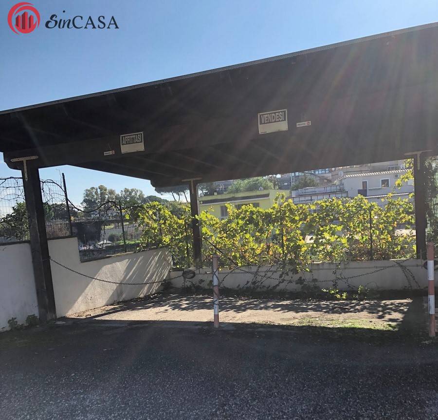 Posto auto coperto in vendita a Fiumicino, Aranova