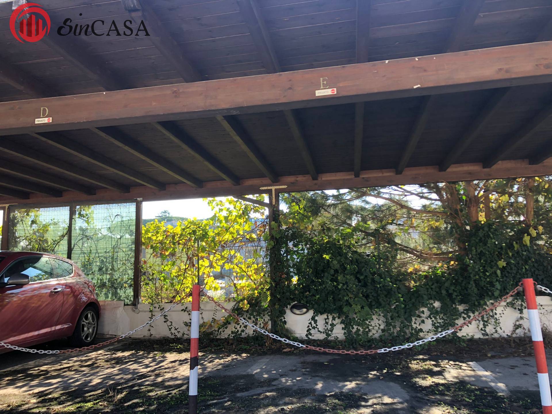 Posto auto coperto in vendita a Fiumicino, Aranova