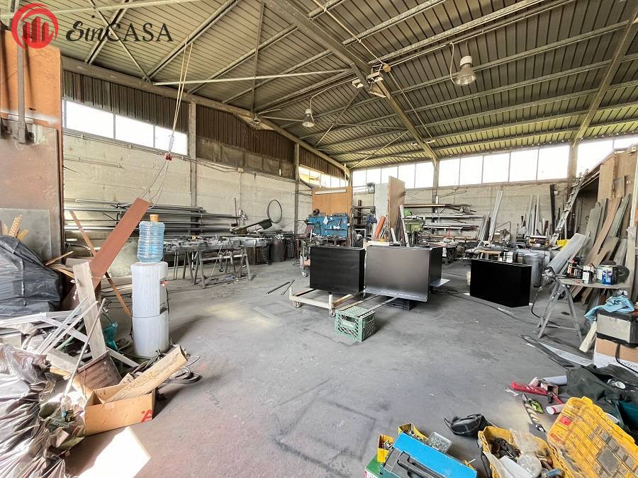 Locale commerciale in vendita a Fiumicino, Aranova