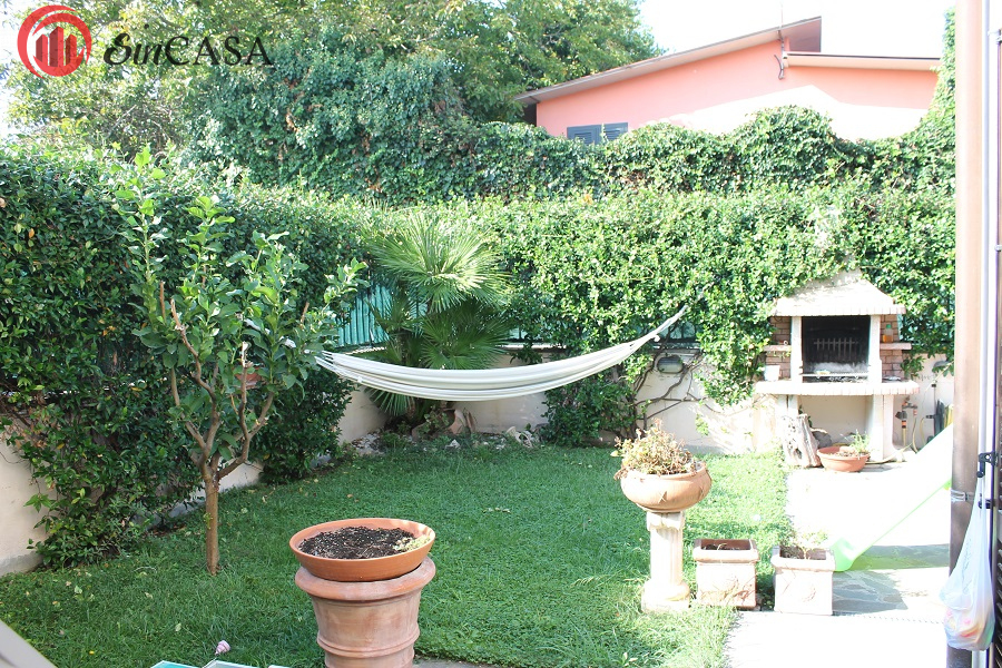 Villa in vendita a Fiumicino, Aranova