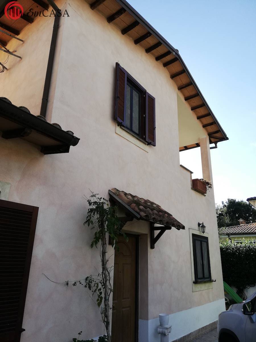 Villa in vendita a Fiumicino, Aranova
